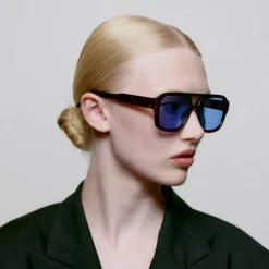 A. Kjærbede solbriller - Kaya demi tortoise