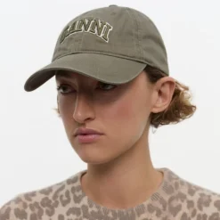 Ganni cap - A6899 Washed Cotton Canvas kalamata