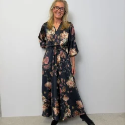 Karmamia Copenhagen kjole - Faye LS scarlett flower