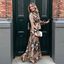 Karmamia Copenhagen skjorte - Lee tan bloom