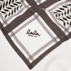 Lala Berlin tørklæde - Triangle Trinity Classic M alabastro/off white