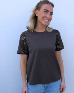 Leveté Room t-shirt - Kowa 8 L895