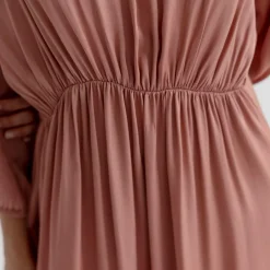 Project AJ117 kjole - Roxanne old rose