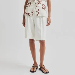 Second Female shorts - Lino white alyssum