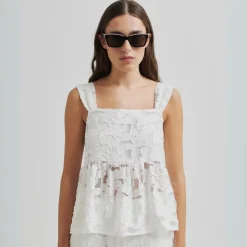 Second Female top - Agatha Strap white alyssum