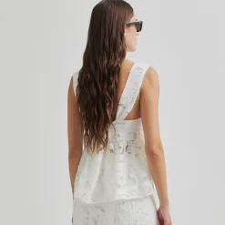 Second Female top - Agatha Strap white alyssum