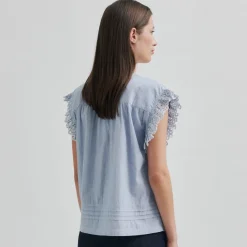 Second Female top - Laure light blue stripe