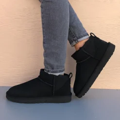 UGG støvler - Classic Ultra Mini black